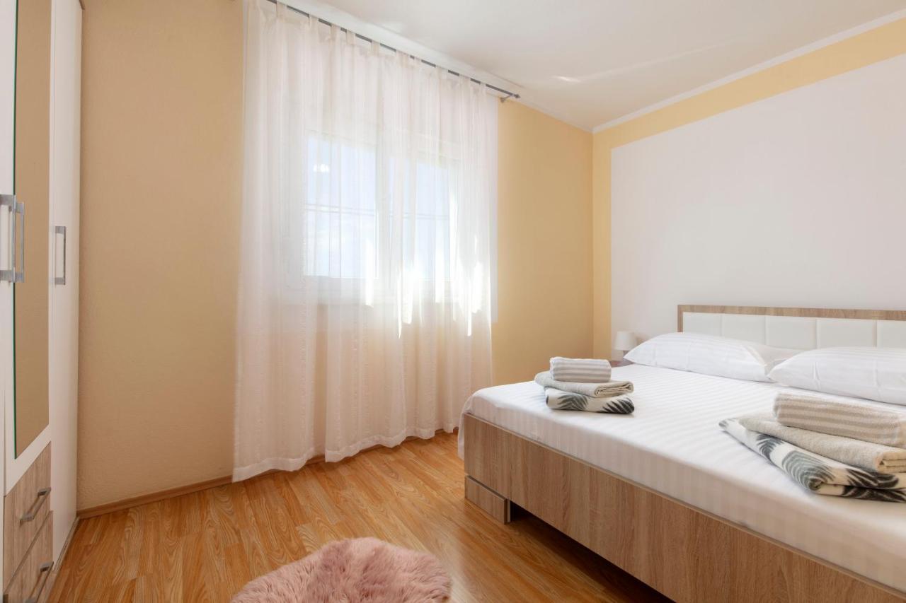 Holiday Home Dajana Pisak Exterior foto